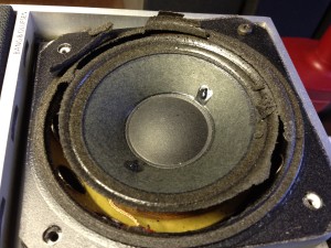 A speaker before restoration with decaying foam sur-rounds